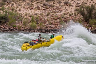 rafting-3903622_1920