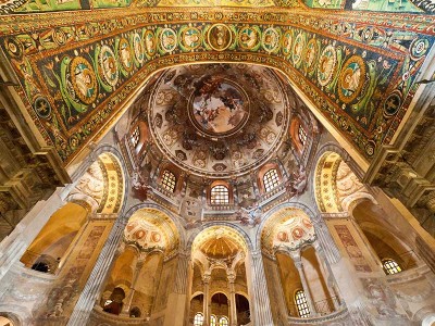 basilica_san_vitale_vista_apostoli_cupola_foto_archivio_comune_ravenna-400x300