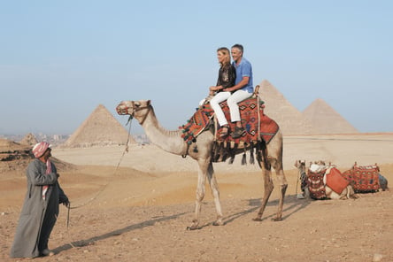 egypt-pyramids-camel-guided-tour-giza