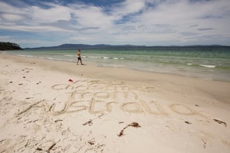 11_19-blog-sydney-beach-christmas