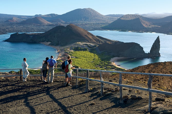 04_2019-celebrity-galapagos-le-01