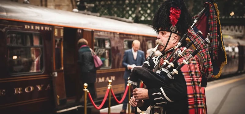 Belmond_Royal_Scotsman_Bagpipes_TRS-ENT-03_web copy_0