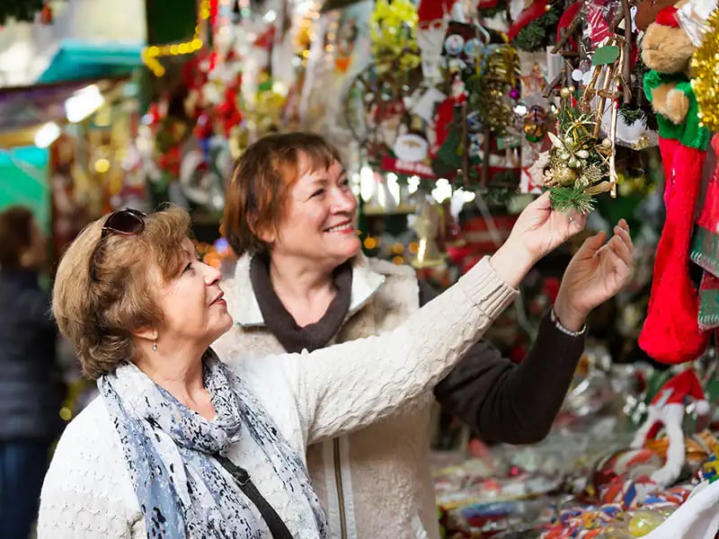 holiday_marketsoverview