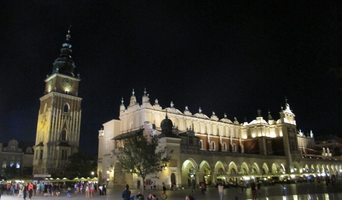 14 Krakow Central Square Nightscape v2 IMG_8984